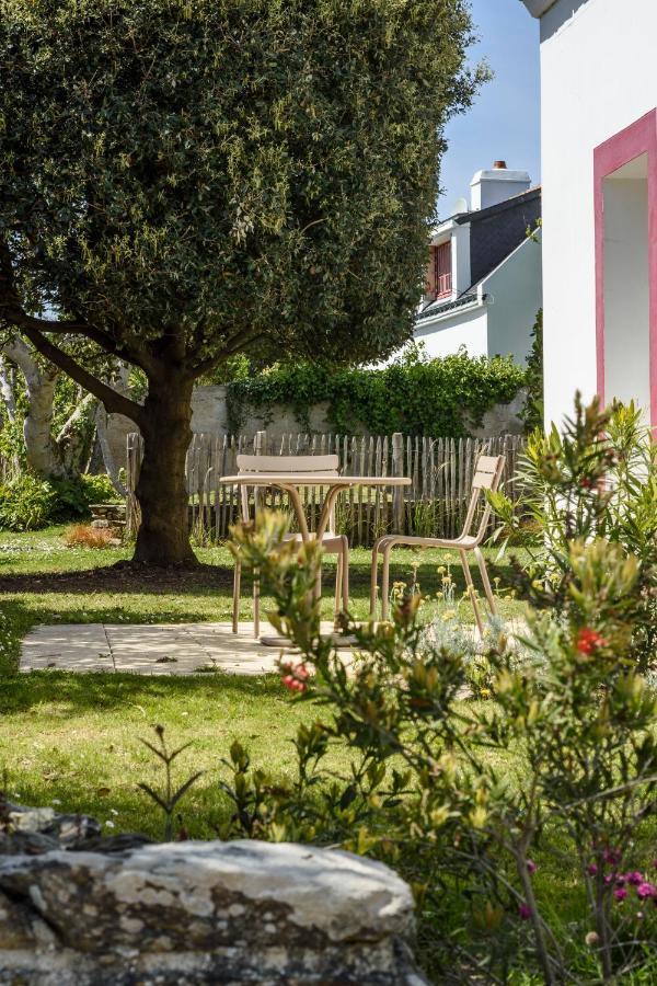 Hotel Le Clos Fleuri Le Palais Exterior photo